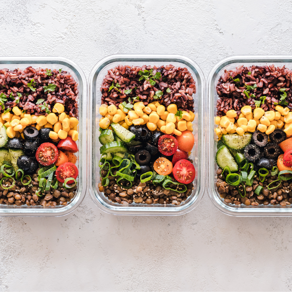 Contenitori per alimenti: Contenere, impilare, emozionare