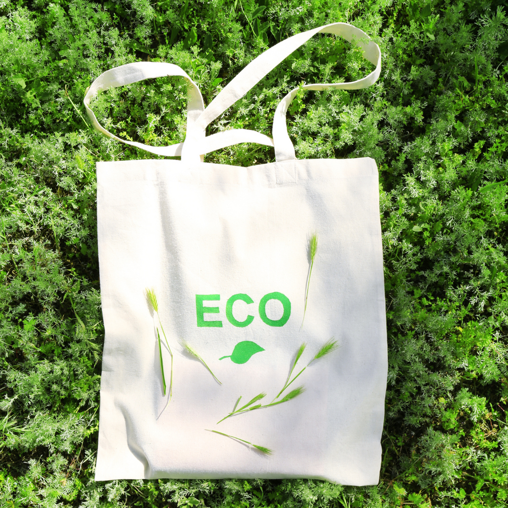 Borsa in tela eco su prato