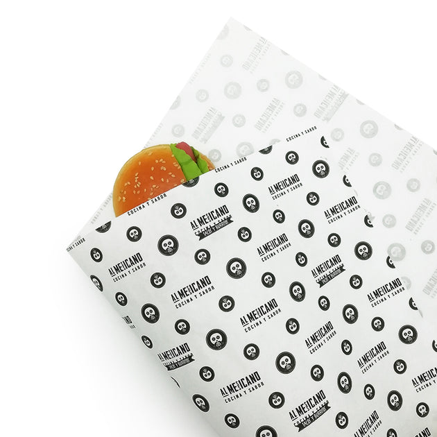 Carta politenata bianca stampata con personalizzazioni, che avvolge un panino