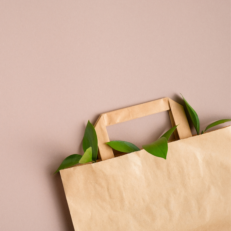 Shopper color avana, stesa e chiusa, dettaglio con foglie 