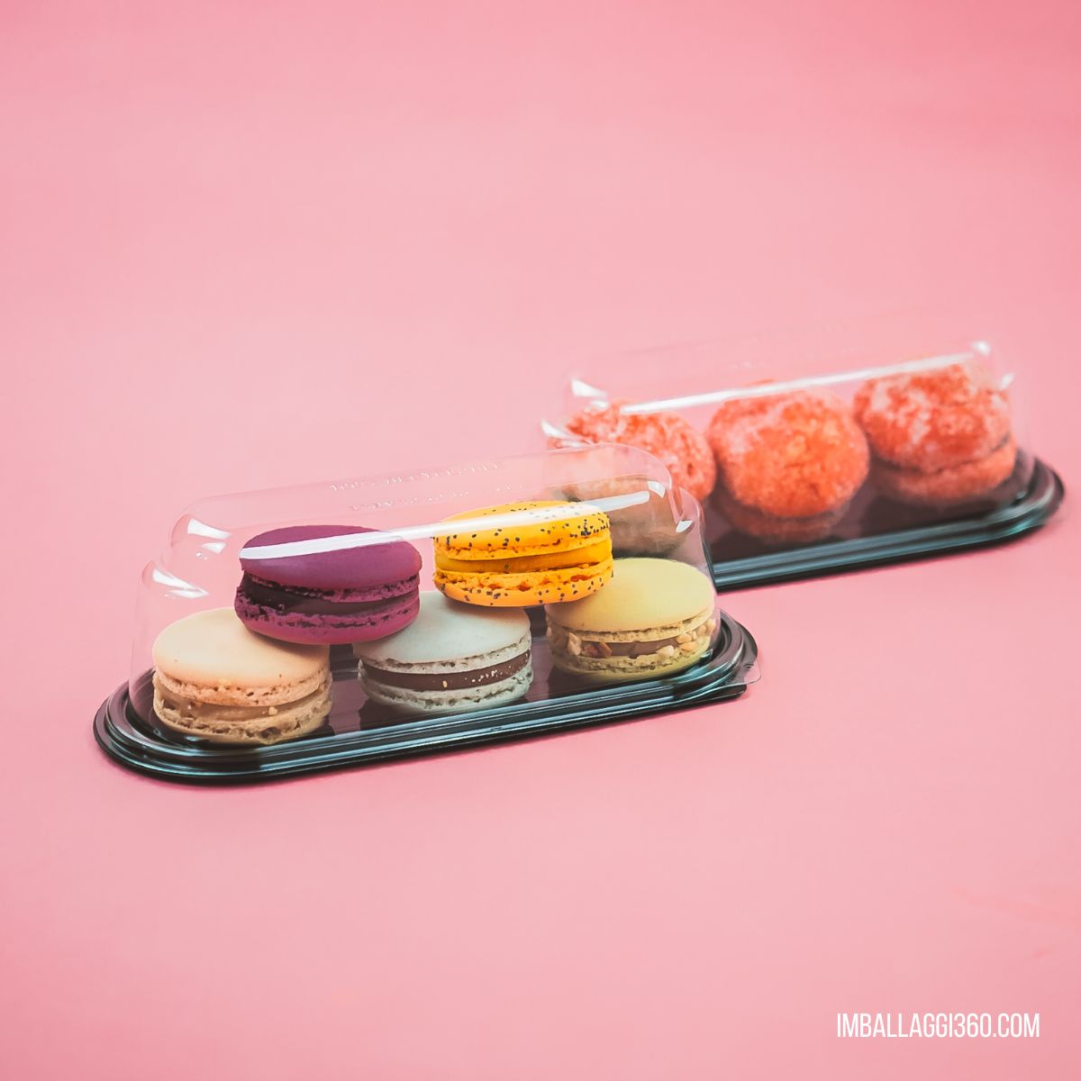 Confezioni base nera coperchio trasparente con macarons