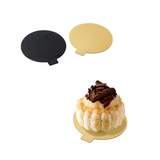 Disco oro e disco nero porta monoporzione, vuoti ed uno  con dolce sopra 