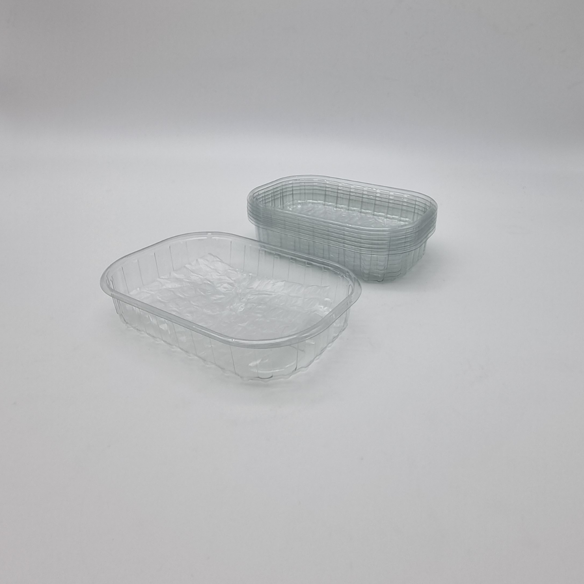Vaschetta di plastica per mirtilli, vuota e impilata