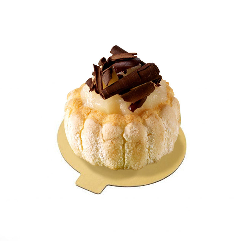 Disco oro porta monoporzione con dolce sopra 