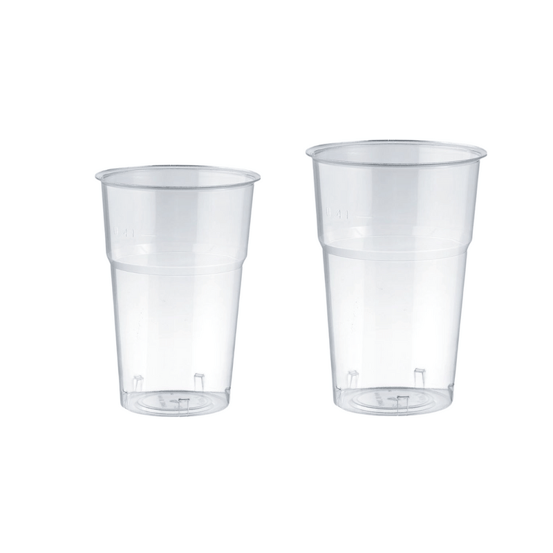 Bicchieri di plastica monouso trasparenti per birra, due diversi formati 