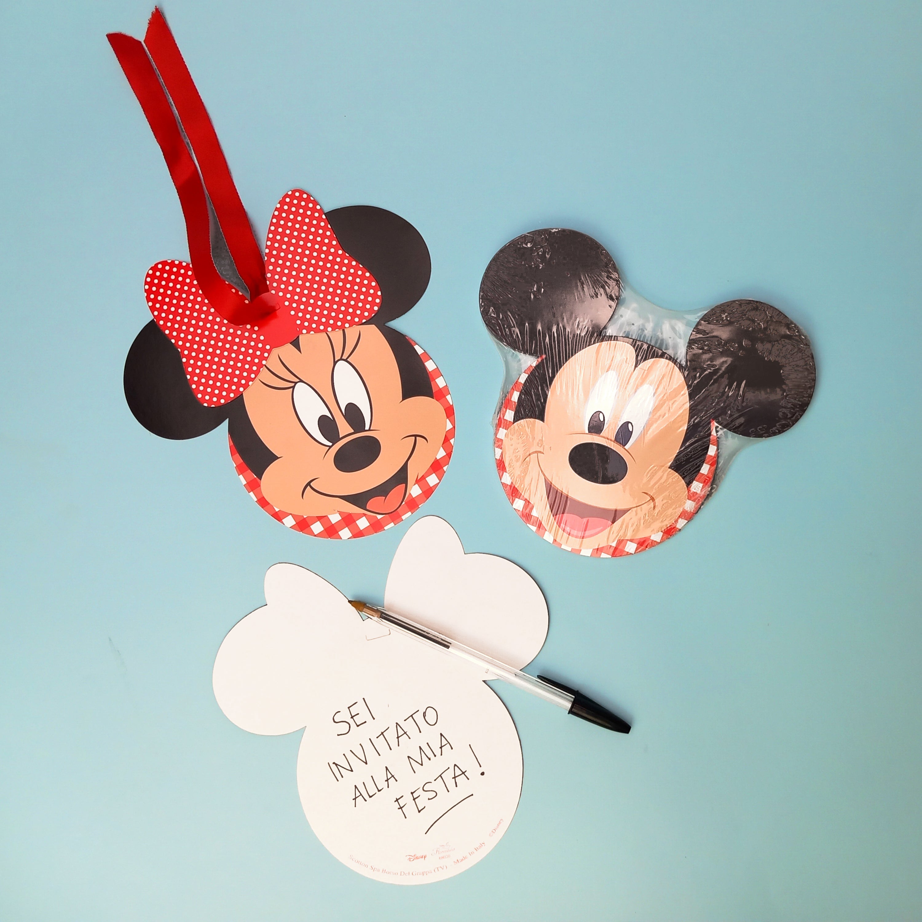Biglietti invito con forma Minnie e Topolino