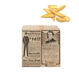 Busta porta monoporzione di patatine color avana con stampa giornale retrò e alcune patatine 