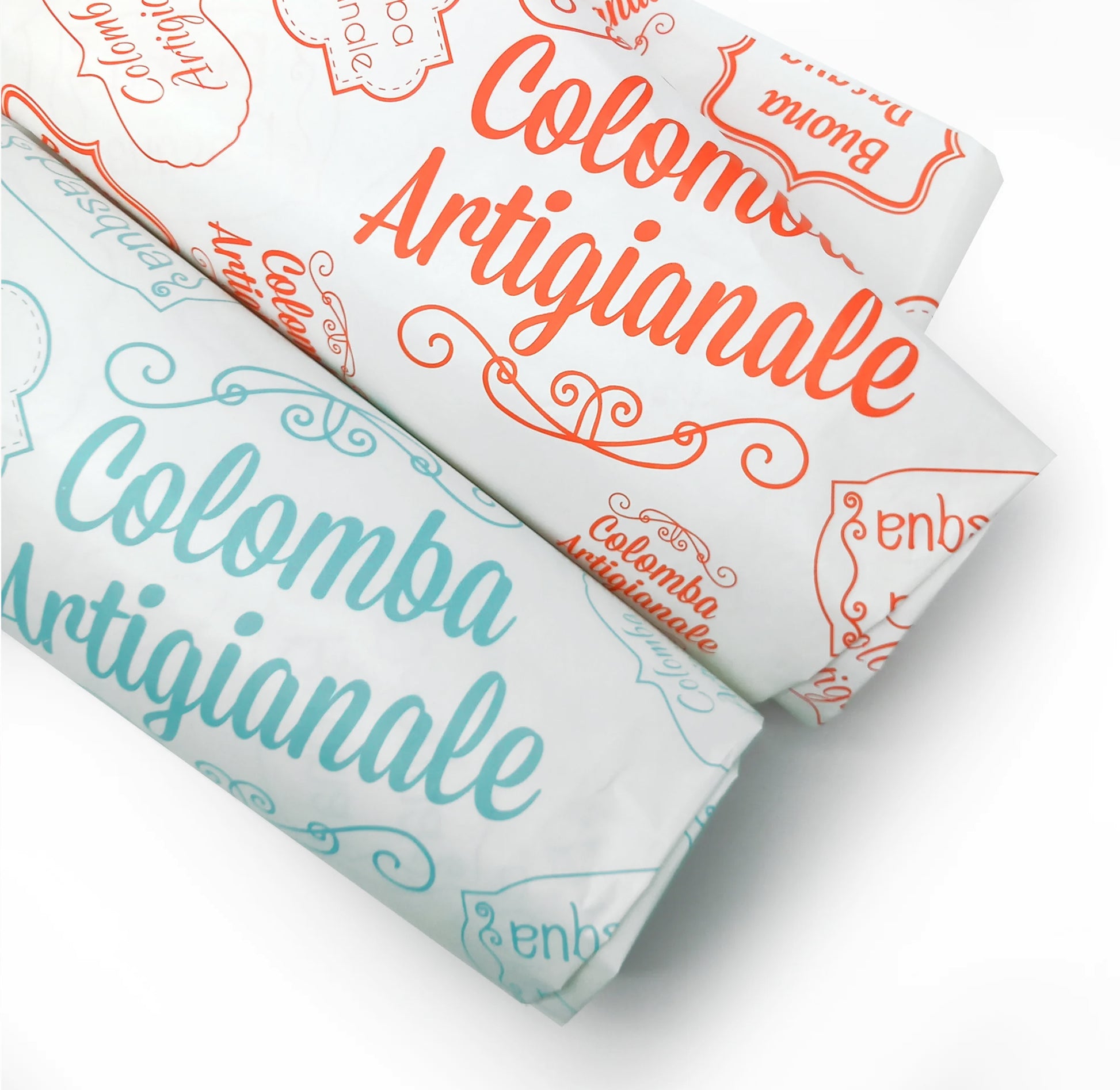 Dettaglio di Carta per colomba  artigianale, una bianca con scritte color tiffany di buona Pasqua ed una con scritte arancioni 