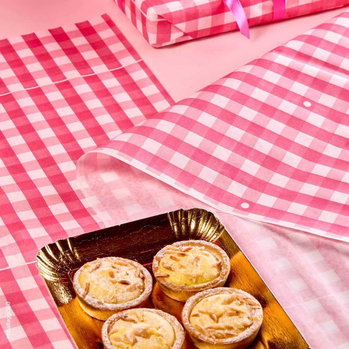 Carta per alimenti base bianca stampa scacchi fuxia per vassoi pasticceria