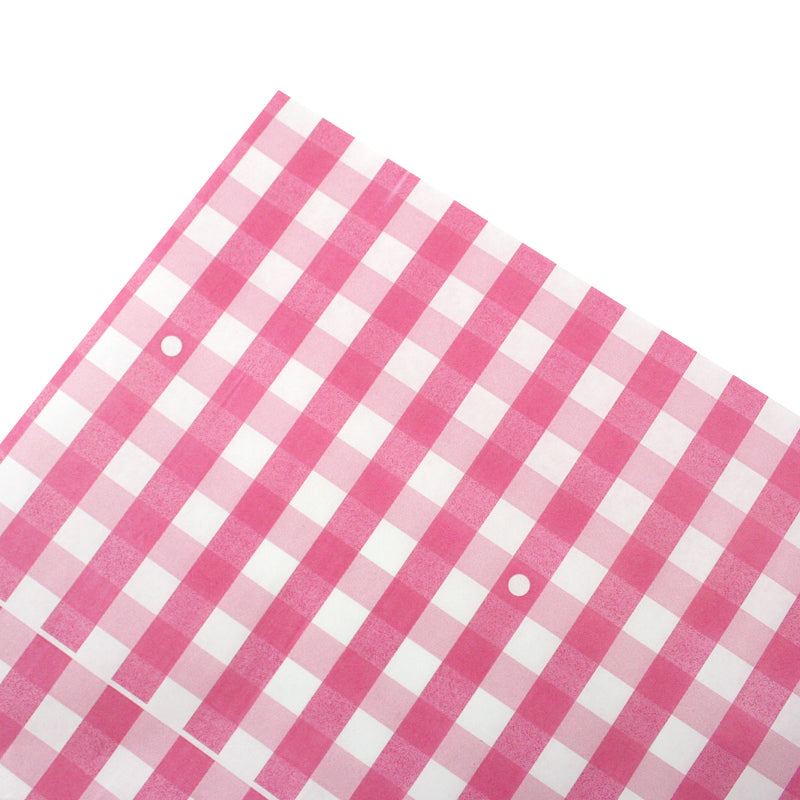 Dettaglio carta alimentare a scacchi bianchi e rosa 