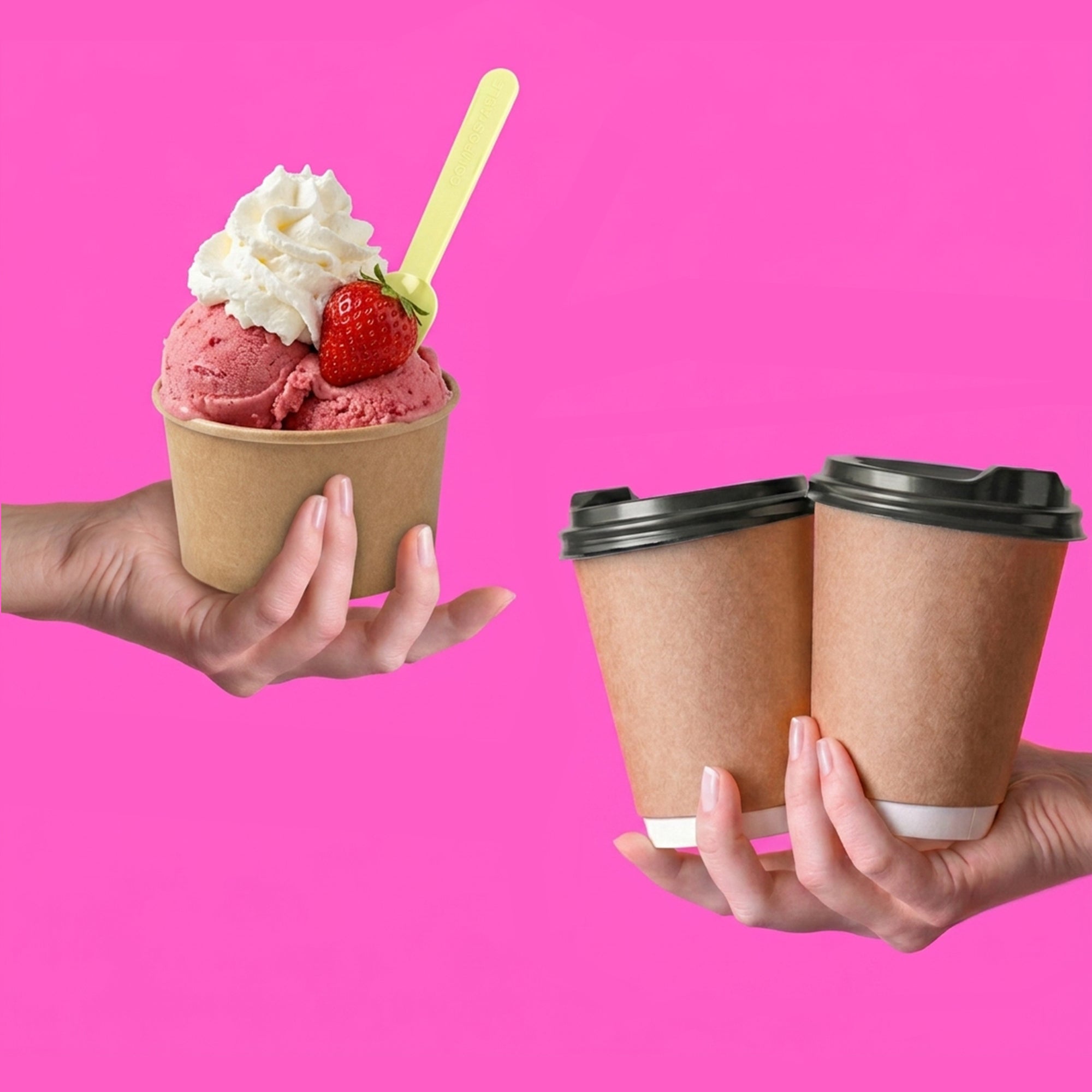Due mani che reggono, una una coppa di gelato avana e una due bicchieri da asporto color avana con tappo nero 