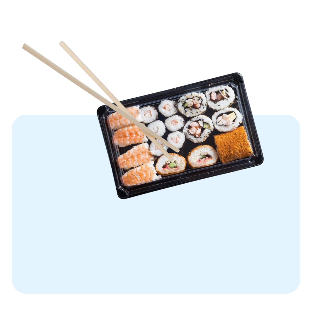 Banner con sfondo azzurro con: vaschetta di sushi 