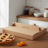 Scatola porta crostata con manico vicino a crostata