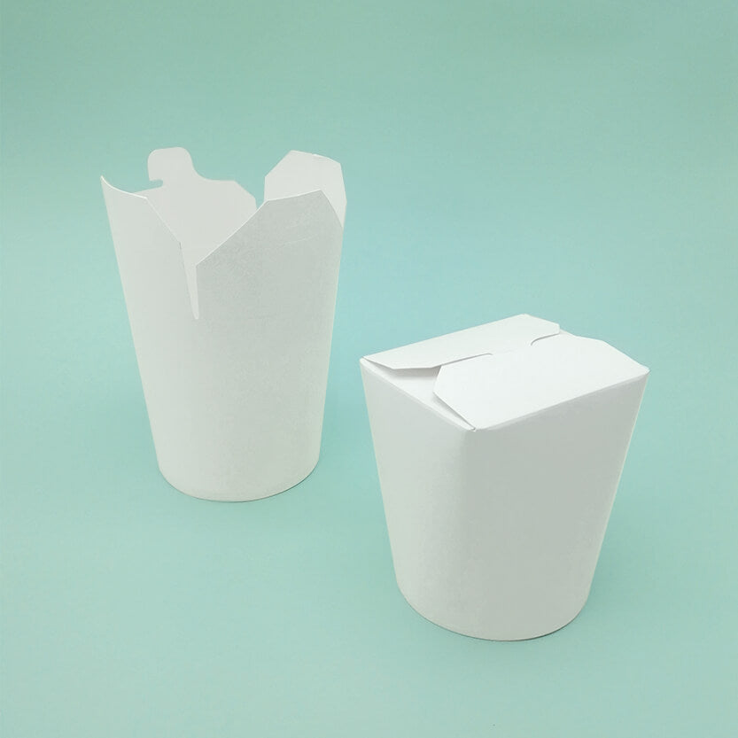 Contenitore bianco mostrato chiuso e aperto, per asporto