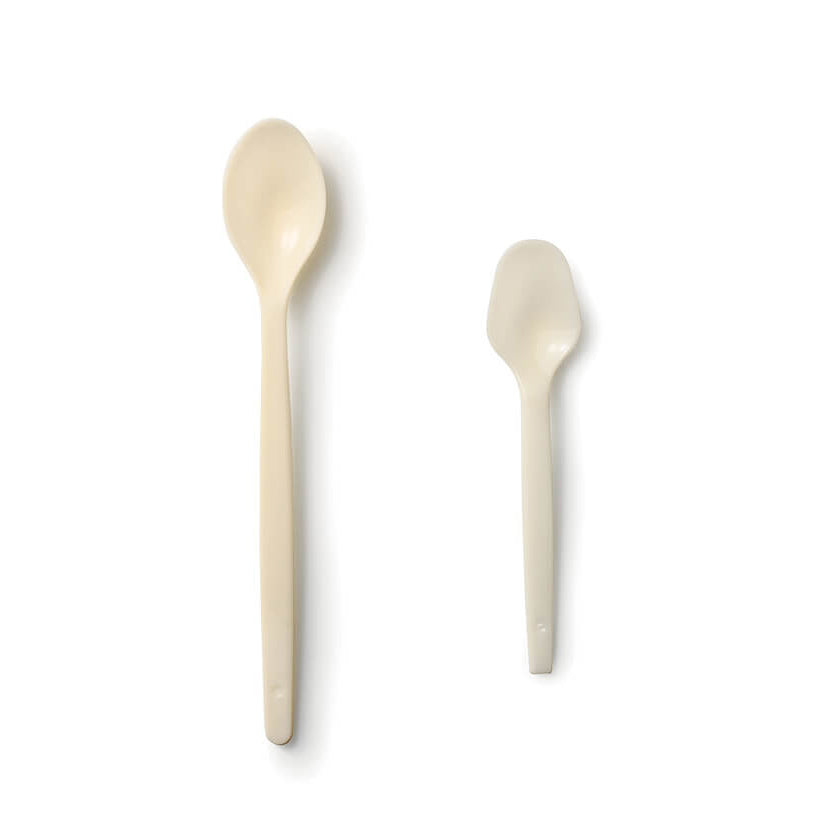 Cucchiai di due diverse misure per granita 