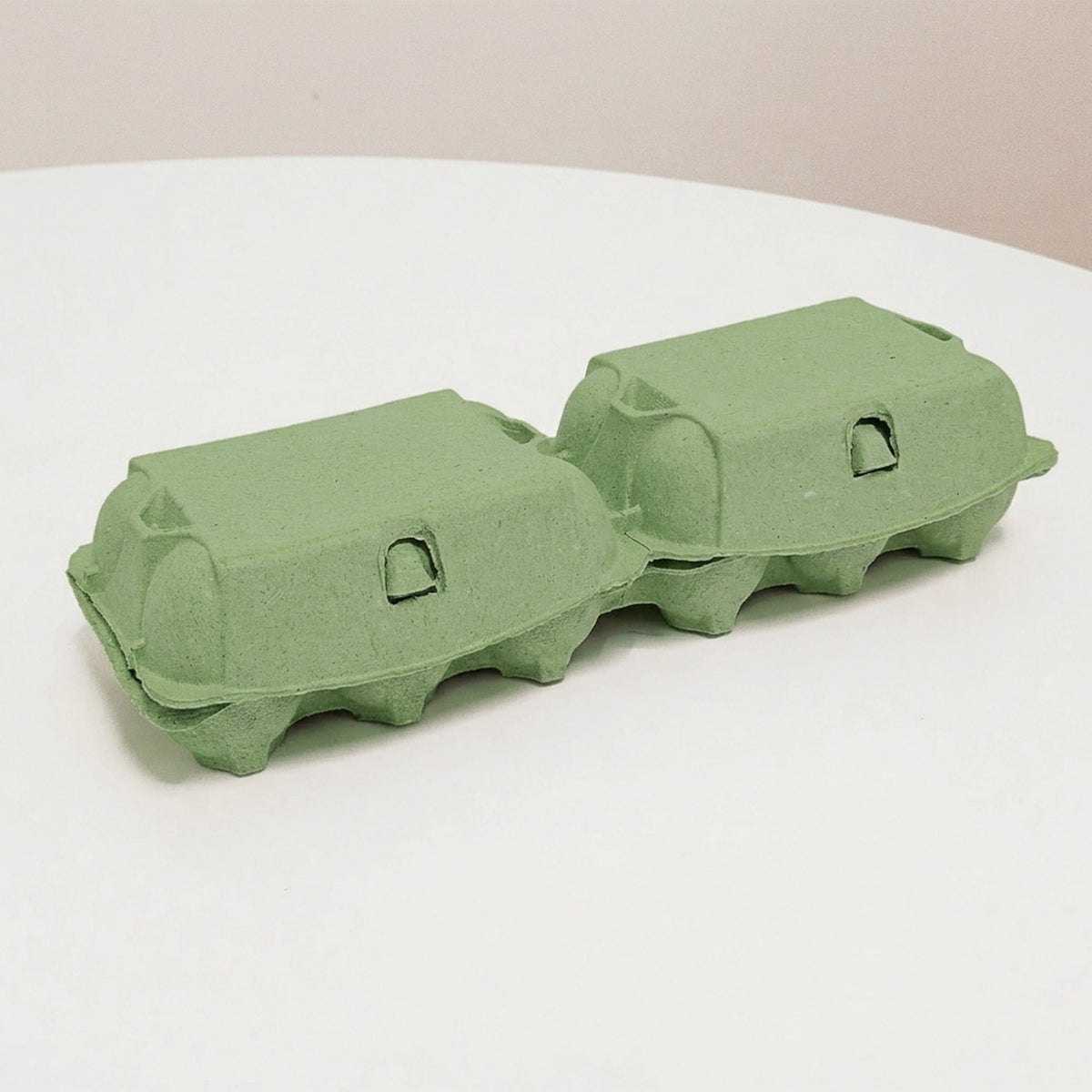 Portauova verde chiaro chiuso 