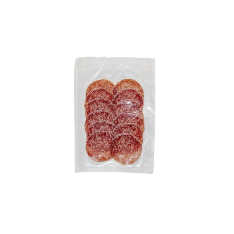 Sacchetto sottovuoto con all'interno fette di salame