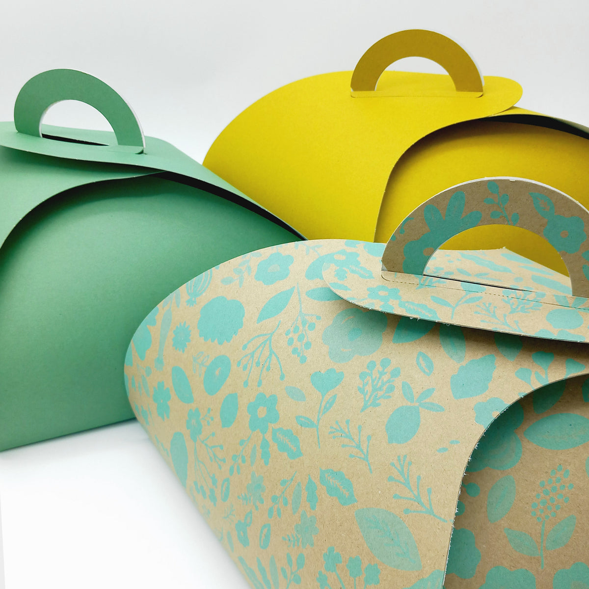 Scatola porta colomba pasquale color smeraldo, color senape e fantasia verde tiffany