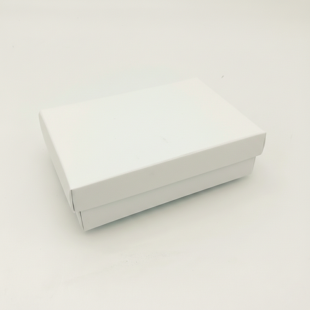 Scatola bianca gift card chiusa 