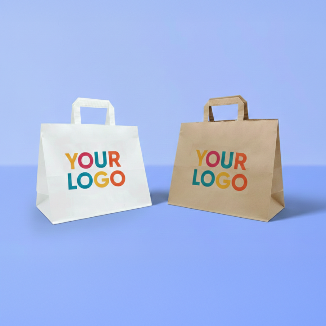 Due buste di carta, una bianca ed una color avana personalizzate con YOUR LOGO a colori 