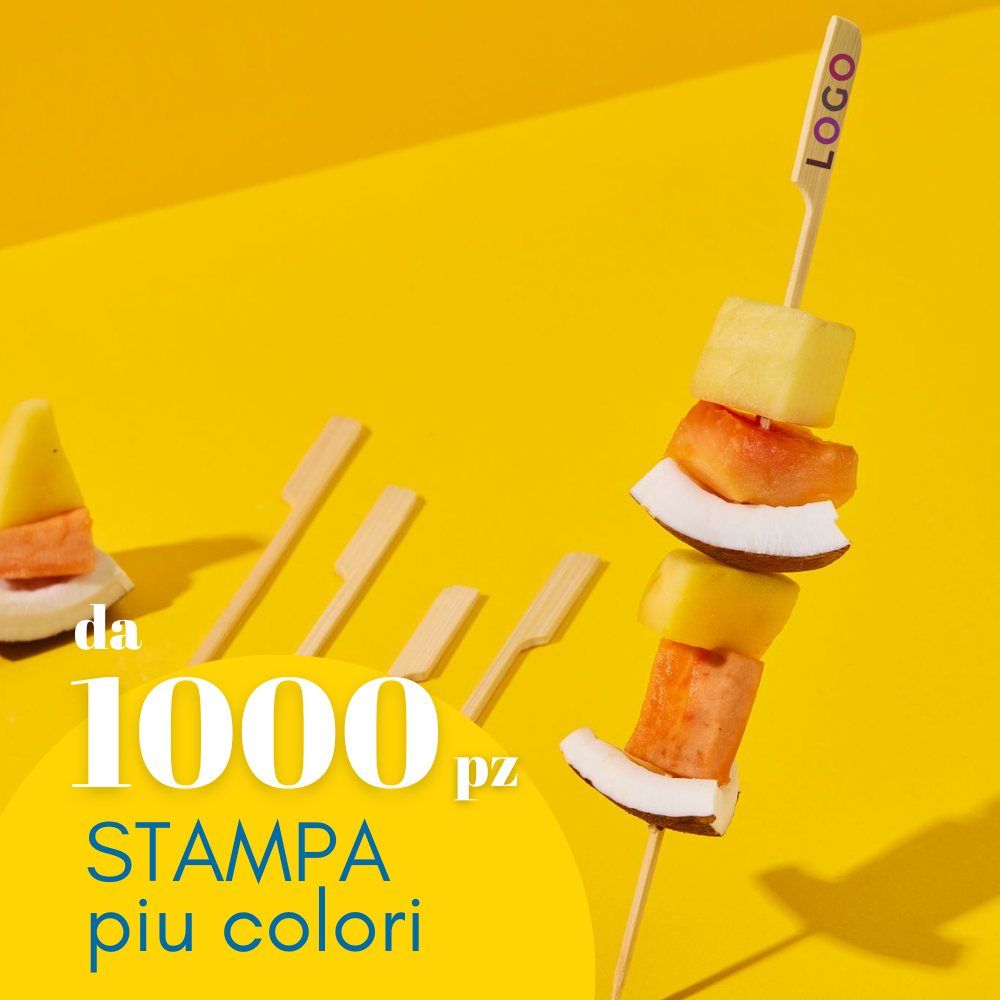 Spiedi di legno personalizzabili con il tuo logo. Uno evidente con frutta infilata. Scritta in primo piano da 1000 pz stampa più colori