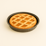 Stampo per crostata in carta con crostata dentro