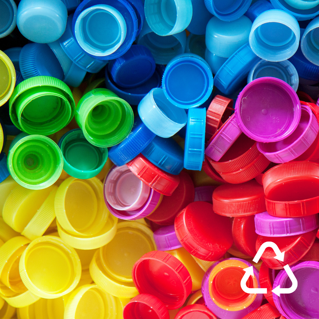 Tappi di plastica colorata