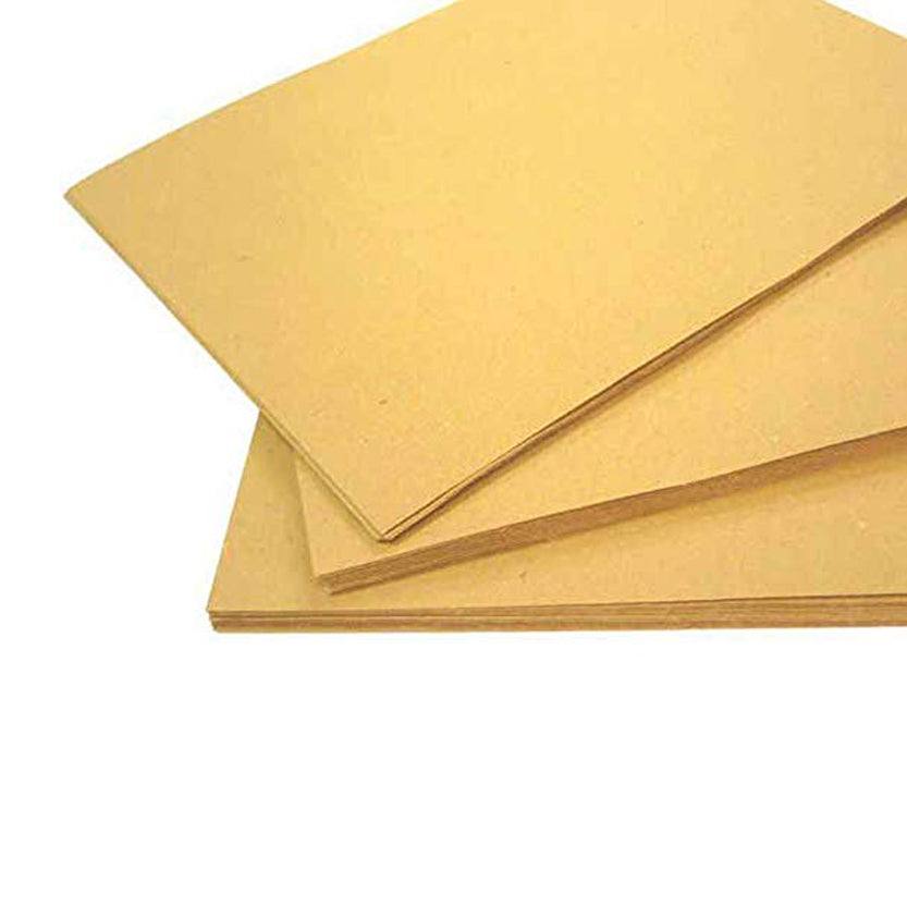 Carta paglia impilata dettagli