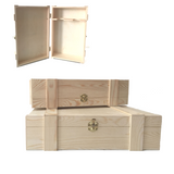 Scatola porat vino in legno, due misure diverse, impilate ed una aperta vuota