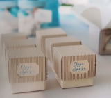 Bomboniere cubiche oggi sposi su tavolino 