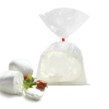 Busta per mozzarella., piena e due mozzarelle vuote