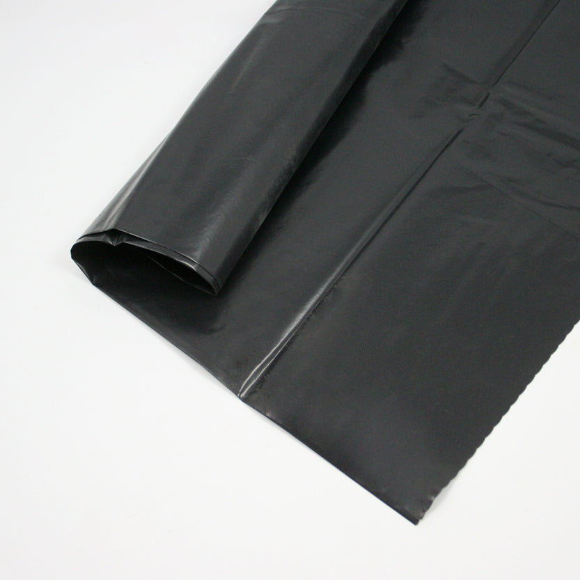 Dettaglio busta per immondizia nera 