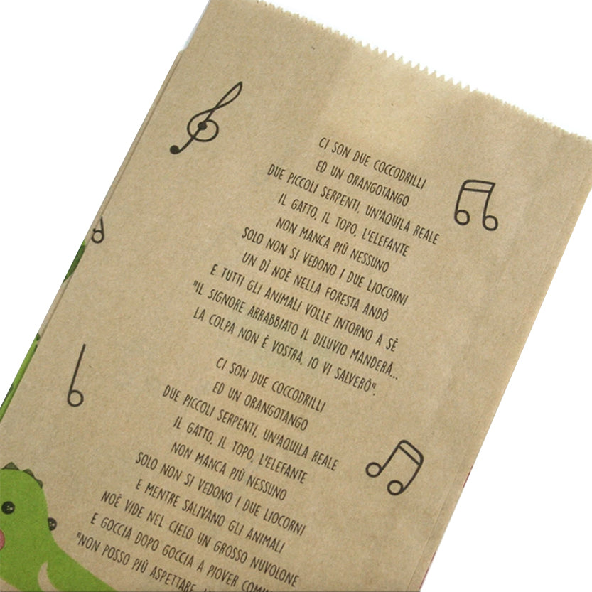 Testo dietro sacchetto di carta color avana fantasia ci son due coccodrilli 
