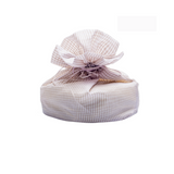 Sacchetto porta colomba a scacchi bianchi erosa chiuso e pieno