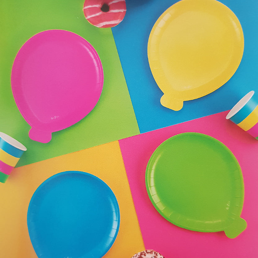 Piatti di carta colorati a forma di palloncino, mnouso