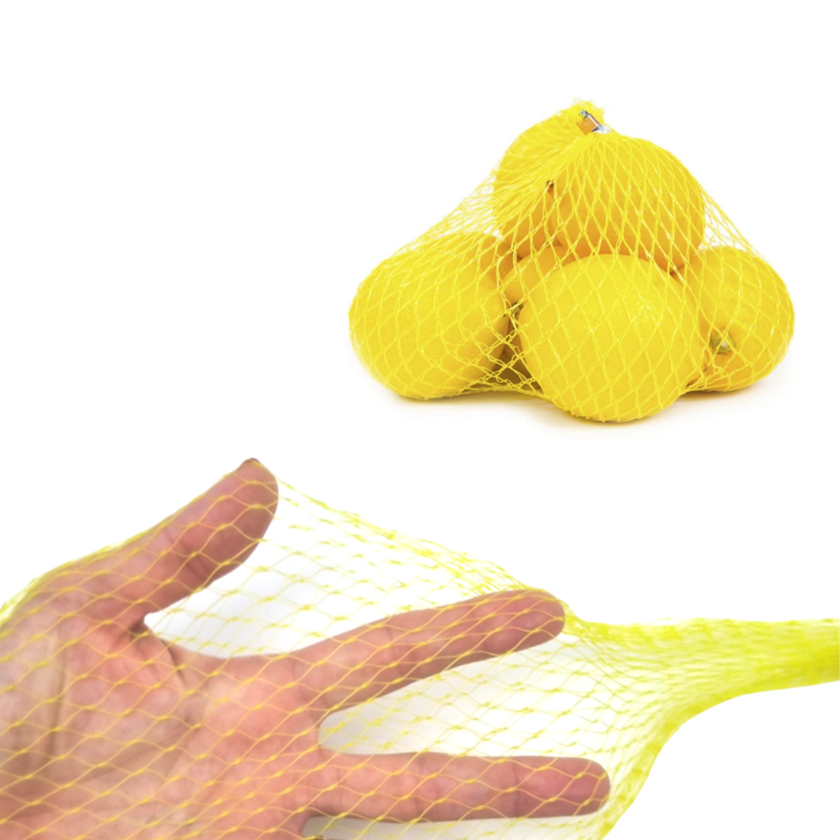Rete piena di limoni e mano che la  mostra 