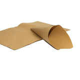 Carta paglia color avana stesa e a cono 