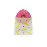 Sacchetto di carta antigrasso con dentro donuts rosa